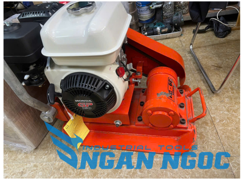 Máy đầm bàn PC60